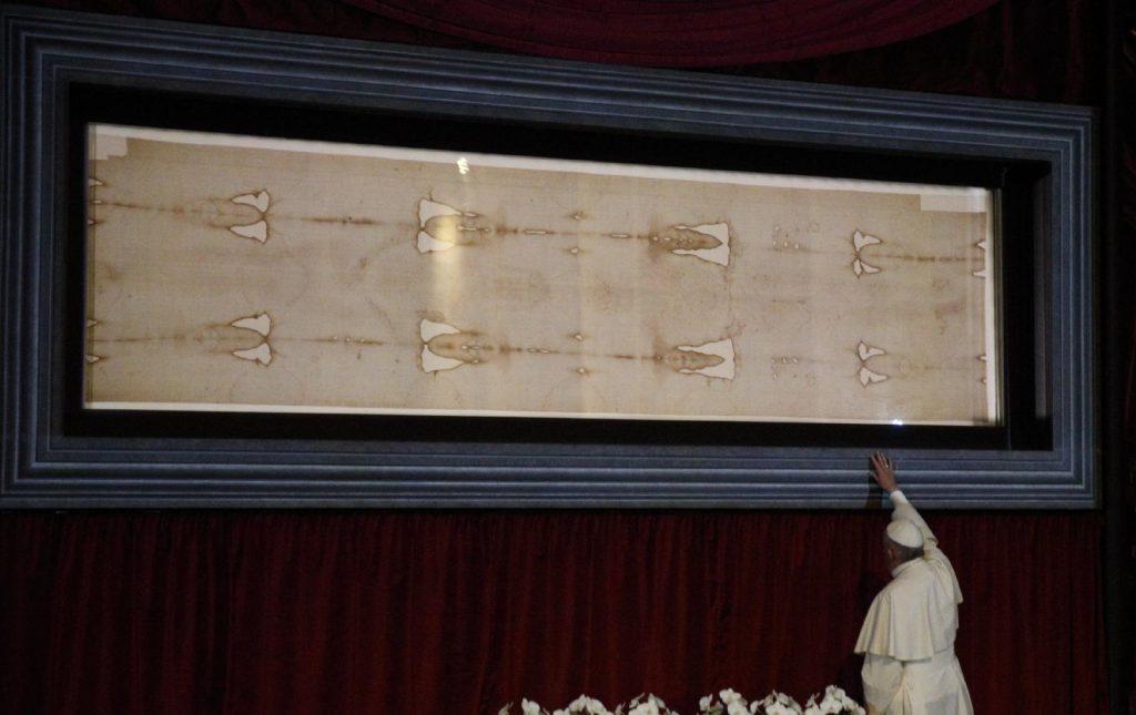 Shroud Of Turin Is ‘powerful Image Of Gods Love Says Exhibit Curator