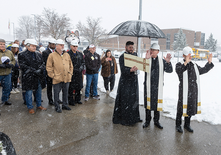 Kansas City Chiefs team up with Shawnee school on field to benefit whole community